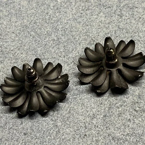 Rhinestone Flower Pierced Earrings 1 In Black Retro Glam Bling Vintage Elegant - Picture 5 of 6